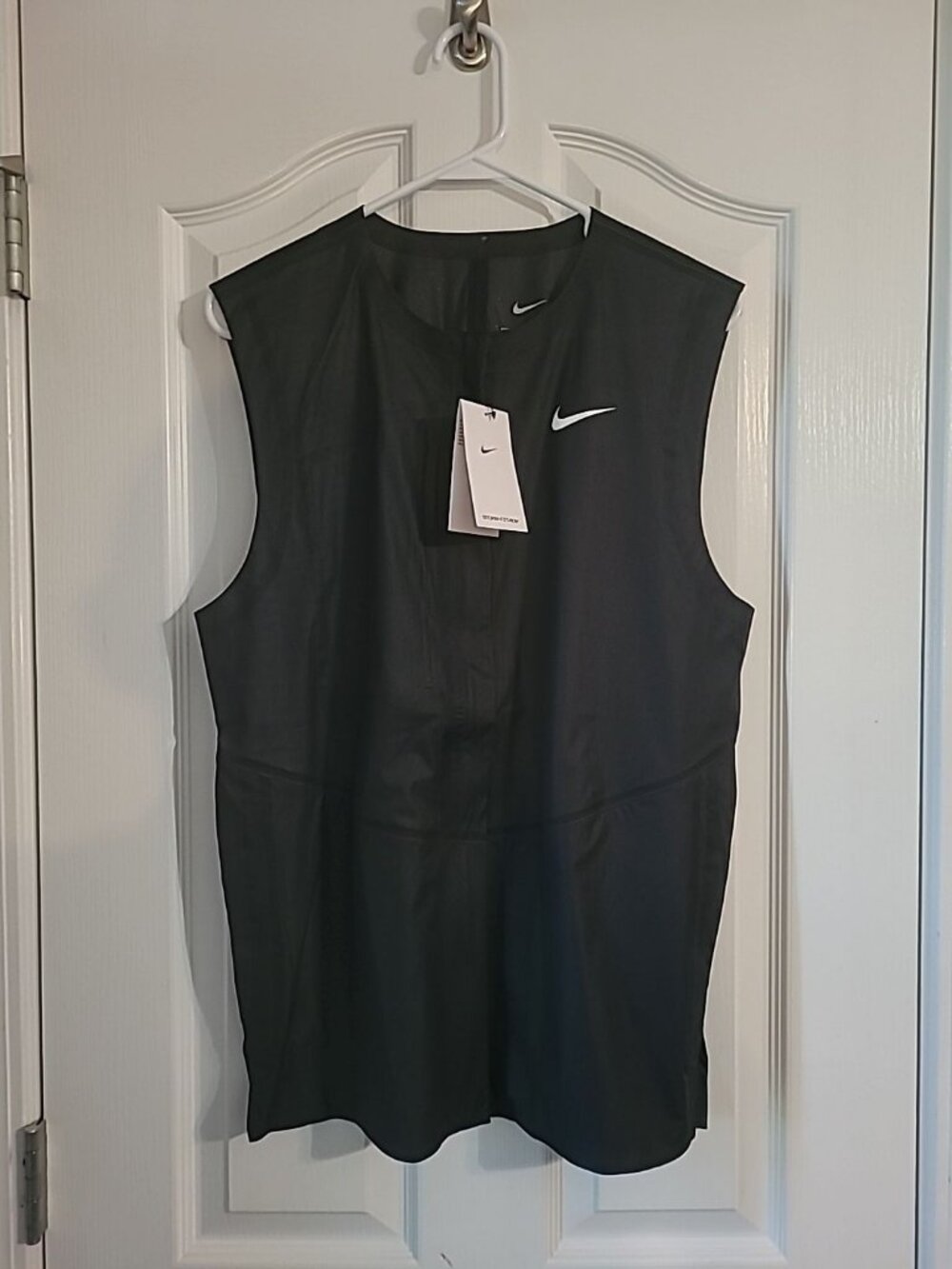Nike Storm-FIT ADV Men's Size Small Lightweight Black Golf Gilet Vest DX6075-010